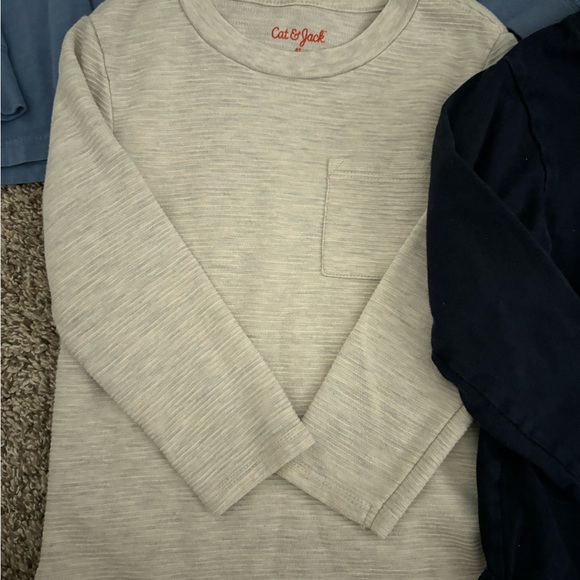 Boys long sleeve bundle - Picture 5 of 6